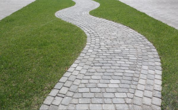 Cost of Walkway Paving in Oroville